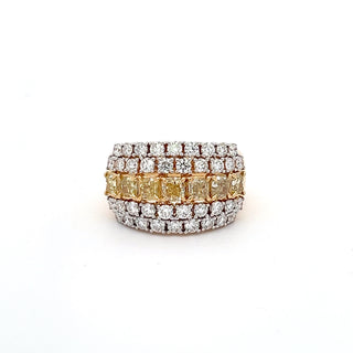 18K YELLOW/WHITE GOLD YELLOW DIAMOND RING 4.20 CTS