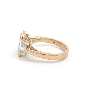14K Y/G LAB GROWN DIAMOND RING EMERALD CUT CENTER WITH TRAPEZOIDS 4.00 CTS