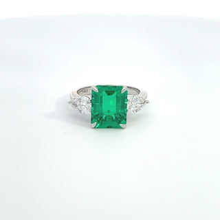14K W/G LAB GROWN EMERALD & LAB GROWN DIAMOND RING 4.50 TCW