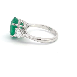 14K W/G LAB GROWN EMERALD & LAB GROWN DIAMOND RING 5.00 TCW