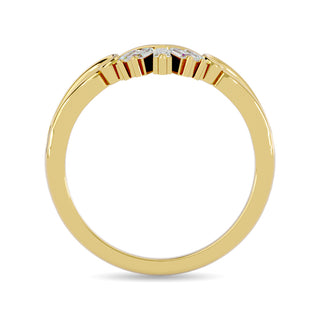 Diamond 1/6 ct tw Chevron Band in 10K Yellow Gold