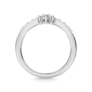 14K White Gold Diamond 1/6 Ct.Tw. Chevron Band